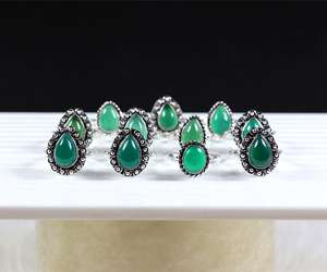 Anillos bohemios al por mayor con piedras preciosas de ónix verde natural Estilo informal Diseñador a granel Joyería Bisel Ajuste Incrustaciones - Product Image 3