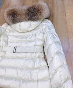 เสื้อแจ็คเก็ตผู้ชายคุณภาพสูงสำหรับฤดูหนาว ผ้าแคนวาส บุใยโพลีเอสเตอร์ ระบายอากาศได้ดี มีโลโก้ด้านหน้า สไตล์ลำลอง เหมาะสำหรับกิจกรรมกลางแจ้ง ซับในผ้าไผ่ - Product Image 3