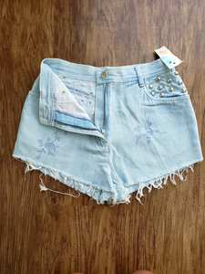 กางเกงยีนส์ขาสั้นทรงวินเทจ - Product Image 2