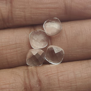 4 piezas de cristal de cuarzo Natural 6x6mm Cojín Rose Cut 4,10 Ct Lote Iroc Ventas Cuarzo transparente de alta calidad Parte posterior plana US $3,3 para todos - Product Image 4
