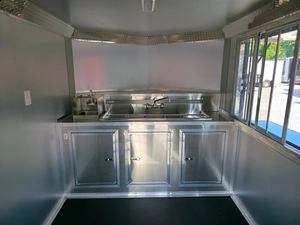 Remorque alimentaire mobile noire de 7' x 12' à vendre avec véranda occultante et évier intégré - Product Image 6