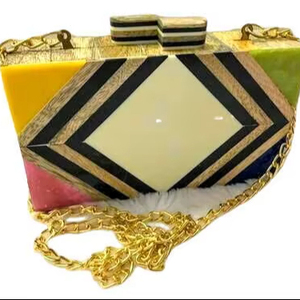 Pochette personnalisable en résine avec des couleurs uniques Pochette en résine transparente brillante pour mariage Boîte élégante en résine de créateur - Product Image 1