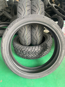 ยางมอเตอร์ไซค์ Kumatire K307 พรีเมียม แบบไม่มียางใน สำหรับรถสปอร์ต ขนาด 90/80 17 และ 120/70 17 สำหรับการขับขี่ในเมืองและบนถนน - Product Image 6