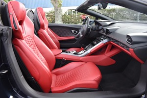 Lamborghini Huracán LP 580-2 Spyder 2017, Certificado, Limpio y en Buen Estado - Product Image 4