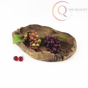 Plateau de service élégant en bois avec texture naturelle, idéal pour la décoration - Product Image 2