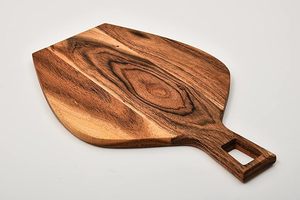 Planche à découper carrée en bois d'acacia Nouveau design Artisanat fait à la main Écologique Passe au lave-vaisselle Planche à fromage de 1.5cm d'épaisseur - Product Image 6