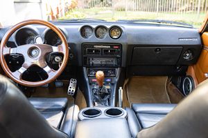 รถดัทสัน 280Z ปี 1977 สภาพดี ไม่มีการตั้งราคาขั้นต่ำ เครื่องยนต์ 3.0 ลิตร เทอร์โบชาร์จ 6 สูบเรียง  กำลัง 355 แรงม้า ผ่านการตรวจสอบด้วยเครื่องวัดแรงม้า เกียร์ธรรมดา 5 สปีด - Product Image 4