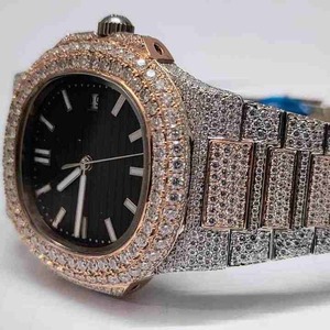 Montre pour homme Hip Hop, diamants de laboratoire, clarté VVS améliorée, bracelet en caoutchouc bleu, cadran en verre, à porter partout, pour toutes les occasions. - Product Image 5