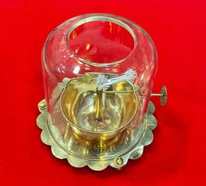 Top Trending personalizado latón Akhand Diya profundo con cubierta de vidrio para habitaciones Pooja decoraciones festivas fábrica india. - Product Image 5