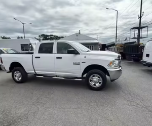 Camioneta RAM 2500 4x4 Usada, Año 2018, Cabina Doble, Gasolina, Ideal para Contratistas de Construcción, Entrega a Exportación - Product Image 4
