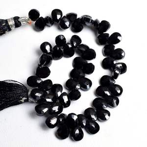 Vente en gros de perles briolettes à facettes en forme de poire en onyx noir naturel perles de pierre en vrac pour la fabrication de bijoux - Product Image 5