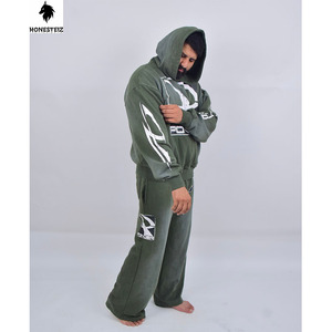 บริการ OEM ชุดวอร์มผู้ชายแบบมีฮู้ดสำหรับฤดูหนาว ทรงลำลอง ใส่สบาย แขนยาว ผ้าฝ้ายน้ำหนักเบา - Product Image 1