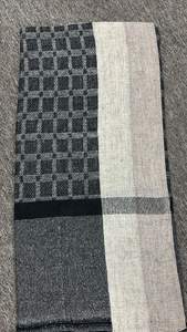 Bufandas Largas de Cachemira para Mujer, Ligeras, Suaves y Cálidas para Todas las Temporadas, Estilos Tradicionales con Estampados Florales, de Lunares o de Animales, Reversibles - Product Image 3