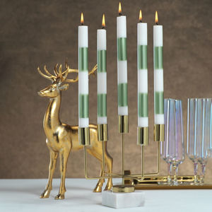 Bougeoir en métal et marbre décoratif pour la maison de designer Finition en béton Pot à bougie unique à 5 bras et support Couleur or Fait à la main - Product Image 3