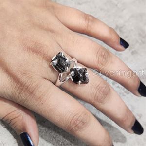 Joyería de piedra en bruto Anillo de mujer Granate natural Piedra preciosa cruda Enero Piedra natal Joyería de piedra doble Anillo de plata esterlina 925 - Product Image 4