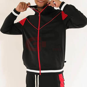 Vestes de football de haute qualité fabriquées au Pakistan pour l'hiver Conception personnalisée en gros Vestes de football pour hommes - Product Image 1