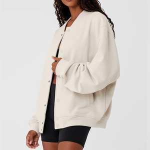 New Style Cropped Women's Varsity <b>Jacket</b> with Sheep Fur Stand <b>Collar</b> Long Sleeves for Winter Contrast Color Baseball Design - Product Image 3