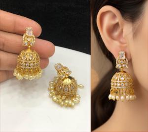 ต่างหูชุบทองคุณภาพดีเยี่ยม ดีไซน์แบบดั้งเดิม ประดับด้วยเพชร CZ สำหรับงานแต่งงานและงานปาร์ตี้ คอลเลคชั่นสำหรับผู้หญิงและเด็กผู้หญิง - Product Image 5