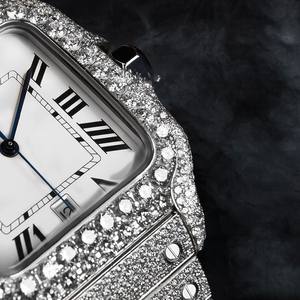นาฬิกาผู้ชายสไตล์ฮิปฮอปสุดหรู ประดับเพชรโมอิสซาไนต์ VVS ระดับพรีเมียม หน้าปัดตัวเลขโรมัน ผ่านการทดสอบเพชร ระบบจักรกล ขายส่ง - Product Image 4