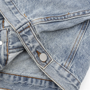 Chaqueta vaquera recortada con lavado ácido para hombre Chaqueta vaquera con espray degradado para hombre - Product Image 6