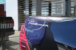 Oferta con Descuento, Toyota Hilux SR5 2022, Doble Cabina, 2.8 Diésel Turbo, 4x4, Camioneta Usada, Volante a la Derecha, Bajo Kilometraje - Product Image 3