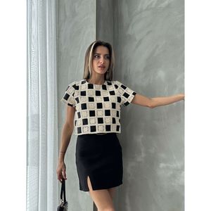 Blusa de Ganchillo a Cuadros de Manga Corta Negra para Mujer TOPSHOW - Elegante Top de Verano de Moda al por Mayor - Product Image 5
