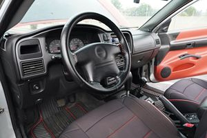 Gran Oferta: Isuzu VehiCrosS Usado de 1999 - Product Image 2