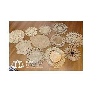 Sets de table en feuilles de jonc de mer de taille moyenne / Tapis en paille personnalisé pour la décoration intérieure, mobilier, lotus bleu - Product Image 4