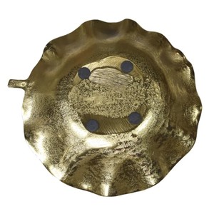 Plateau décoratif doré à motif traditionnel en aluminium Nouveauté Design en forme de feuille Centre de table pour la décoration intérieure - Product Image 5