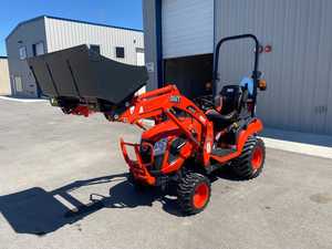 New 2025 K-I-O-T-I CS2520H <b>Tractor</b> with S-L2420 <b>Loader</b> - Product Image 2