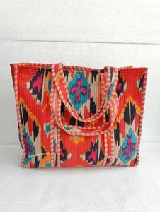 Grands sacs fourre-tout à motifs floraux matelassés Sacs de plage en coton pour le voyage le week-end Impression bloc Réversible pour le shopping Cadeaux de demoiselles d'honneur Sac indien - Product Image 4