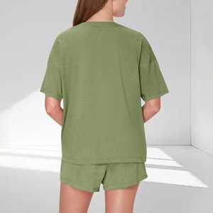 Offre Spéciale été 100% coton T-Shirts Shorts femmes 2 pièces ensemble personnalisé motard tenues déchiré bouton à capuche pour les amateurs de sport - Product Image 5