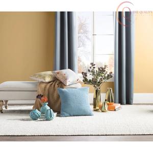 Vase de table en métal artistique, conçu pour les maisons élégantes, les bureaux et les intérieurs hôteliers - Product Image 3