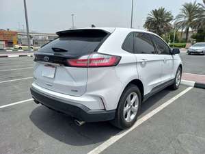 Berline d'occasion 2022 Edge LHD avec régulateur de vitesse adaptatif, sièges en cuir, transmission intégrale, toit ouvrant automatique, caméra de recul 360°, pneus R18, 5 places, 4.5L - Product Image 5