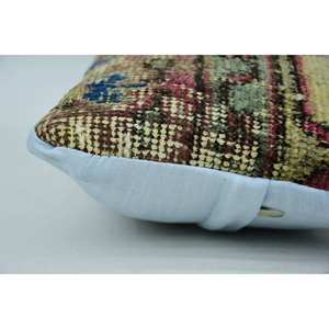 Cojín Decorativo Bohemio Multicolor de Lana Kantha con Parches, Ecológico, Antideslizante, Extraíble y Lavable, 8x16 Pulgadas, Estilo Vintage - Product Image 4