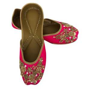 Khussa jutti mojari punjabi รองเท้าหนังสไตล์ชนเผ่าอินเดียโดยงานฝีมือสุดหรูโดย AA impex - Product Image 1