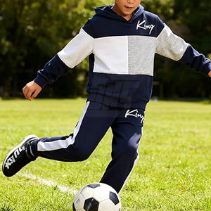 Conjunto Deportivo de Dos Piezas para Niños, Tela Resistente, para un Estilo de Vida Activo - Product Image 4