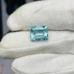 พลอยอะความารีนธรรมชาติทรงมรกต 8.70 กะรัต คุณภาพดีเยี่ยม พร้อมประกายเงางาม สีสวยงาม และการเจียระไนและการขัดเงาอย่างสมบูรณ์แบบ - Product Image 3