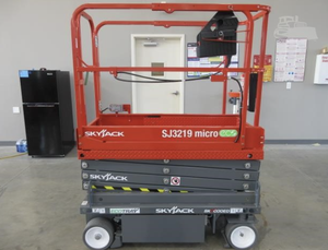 โปรโมชั่นลดราคาพิเศษ ปี 2026 รถยกแบบกรรไกร MEC MICRO 19XD - Product Image 2