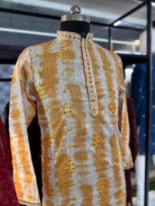 Kurta en coton léger avec manches plus silencieuses et courtes pour les fêtes formelles et toutes les occasions-vêtements indiens et pakistanais - Product Image 2