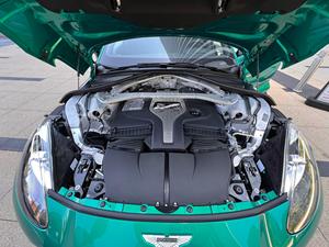 2024 Asstoon Martin DBX 707 Edición AMR23 Gasolina, Bajo Kilometraje - Product Image 5