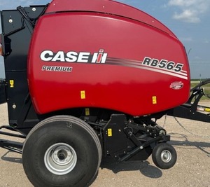 Case IH RB565 Presse à balles rondes 15x6.00-6 Castering Manual Hyd Pickup Lift-FF 2.07M Roller Windguard - Product Image 1