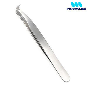 Ensemble de pinces à cils imprimées avec logo personnalisé en acier inoxydable ton argent, fait à la main 4 pièces par Innovamed Beauty Use Eyelash Extensions - Product Image 5