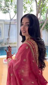 ส่าหรีผ้าไหมพรีเมี่ยมที่มีขอบตัดกันเหมาะสำหรับใช้ในสำนักงานและเป็นทางการในราคาที่ไม่แพงจากอินเดีย - Product Image 3