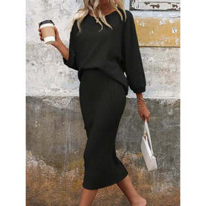 Ensemble deux pièces pour femme, chemisier et jupe en tissu brossé à manches longues et col rond, 30049 - Noir - Product Image 1