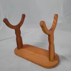 Soporte de espada de madera de pino hecho a mano para decoración del hogar y técnica pulida de exhibición de espada - Product Image 3