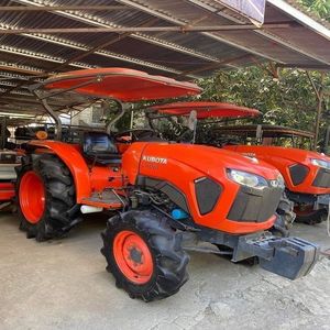 รถแทรกเตอร์คูโบต้า L4018 ขับเคลื่อน 4 ล้อ สีแดง อุปกรณ์การเกษตร 50 แรงม้า ระดับความปลอดภัยสูง สำหรับใช้งานทางการเกษตร - Product Image 1