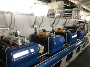 Máquina de Impresión Flexográfica ZJR-450 con 3 Estaciones de Troquelado, 4-12 Colores, 180m/min para Etiquetas y Embalajes - Product Image 3