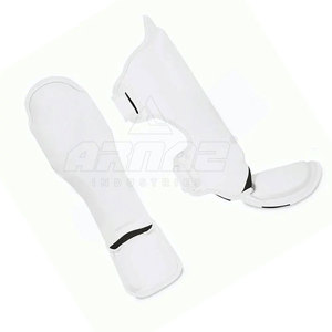 Espinillera de Boxeo de Material Premium y Protección Confiable con Sensación Ligera y Movimiento Flexible - Product Image 2