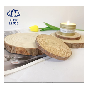 Alerte MEILLEUR VENDEUR! Panneaux de bois ronds décoratifs durables: des tranches de pin de haute qualité, parfaites pour l'art, les sous-verres et les terrariums - Product Image 1